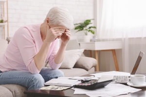 avoiding elderly poverty, financial literacy